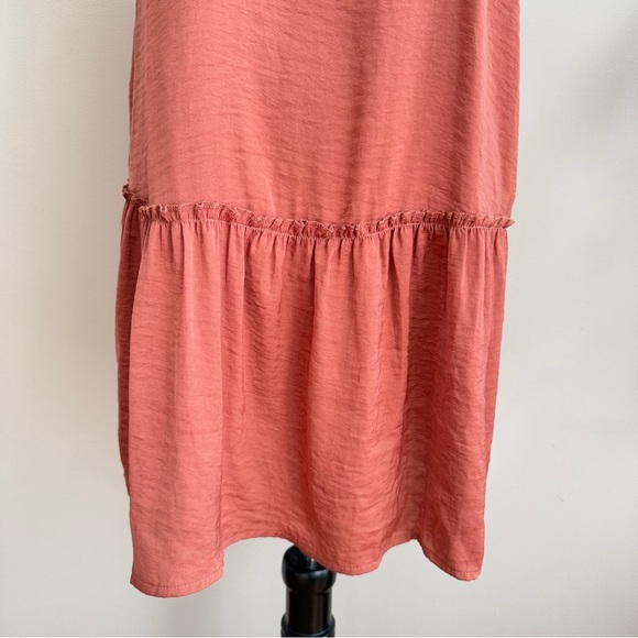 AERIE Dusty Rose Short Sleeve Drop Waist Ruffle Satin Dress Sz S - Picture 5 of 8